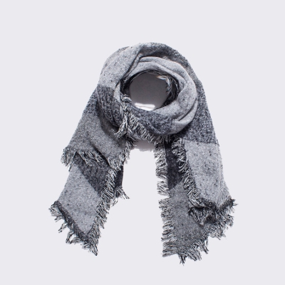 New Winter Circle Yarn Thickened Contrasting Raw Edge Plaid Diagonal Scarf Shawl